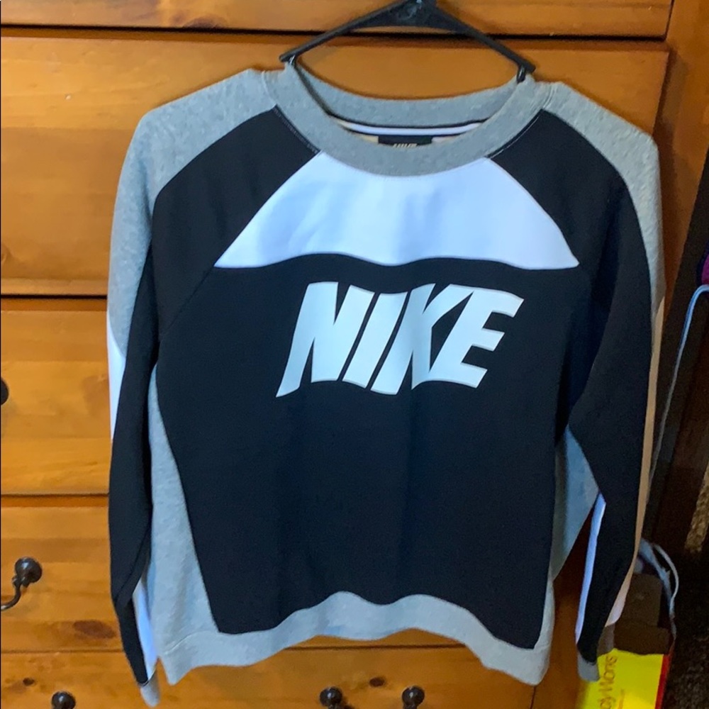 Nike crew